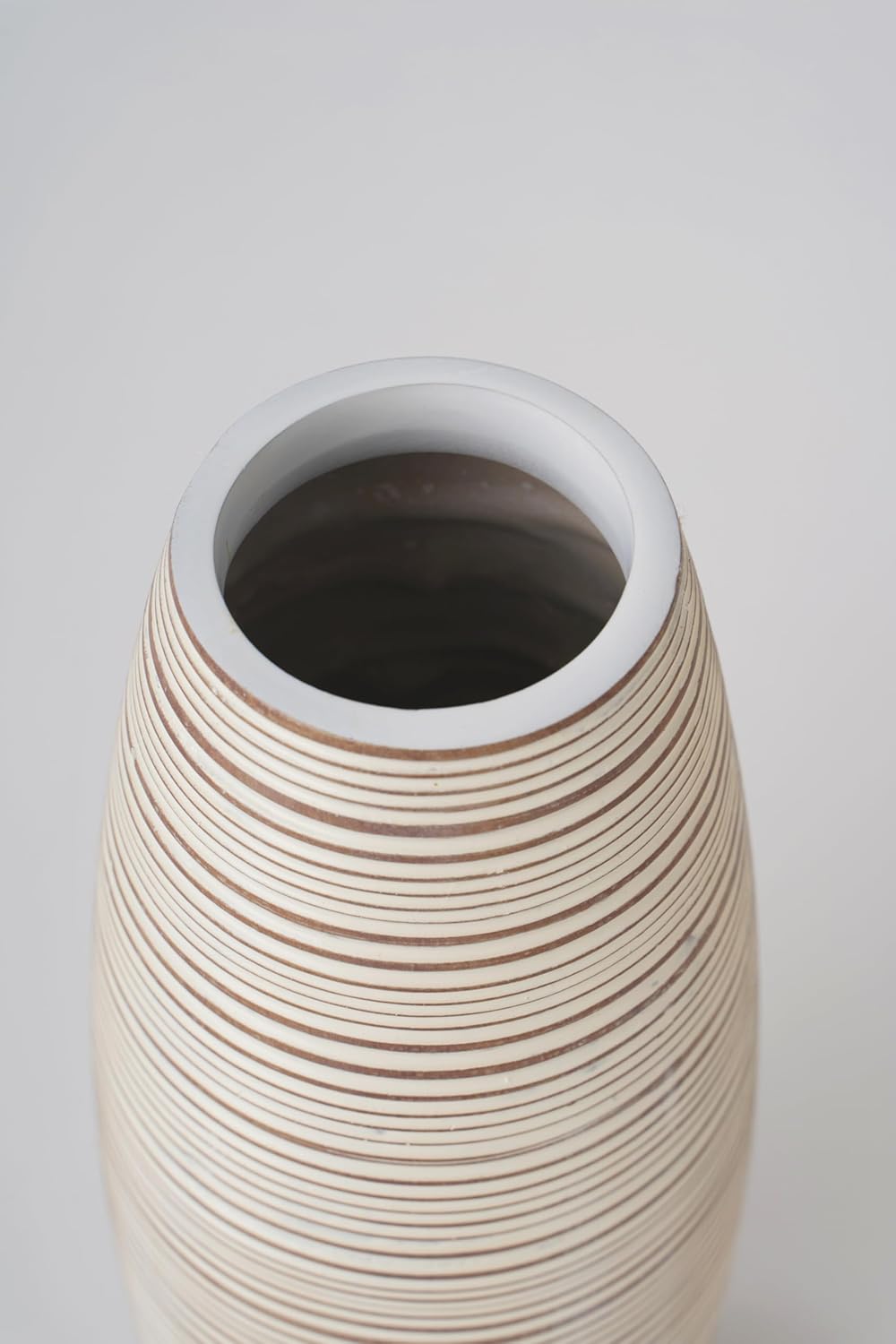 Leewadee Kleine Bodenvase für Dekozweige hohe Standvase Design Holzvase, Holz, 36 cm, White Wash, Wh