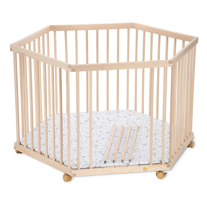 FabiMax Baby Laufgitter 6-eck, stufenlos höhenverstellbar, mit Schlupfsprossen, Laufstall aus massiv