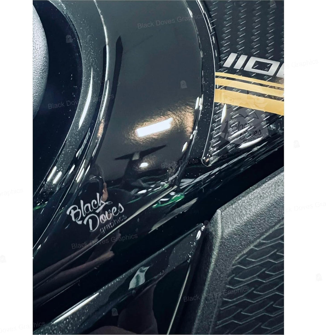 Black Doves Graphics 3D-Aufkleber aus Harz, Schutz kompatibel mit Kawasaki Versys 1100 SE 2026 (GN1)