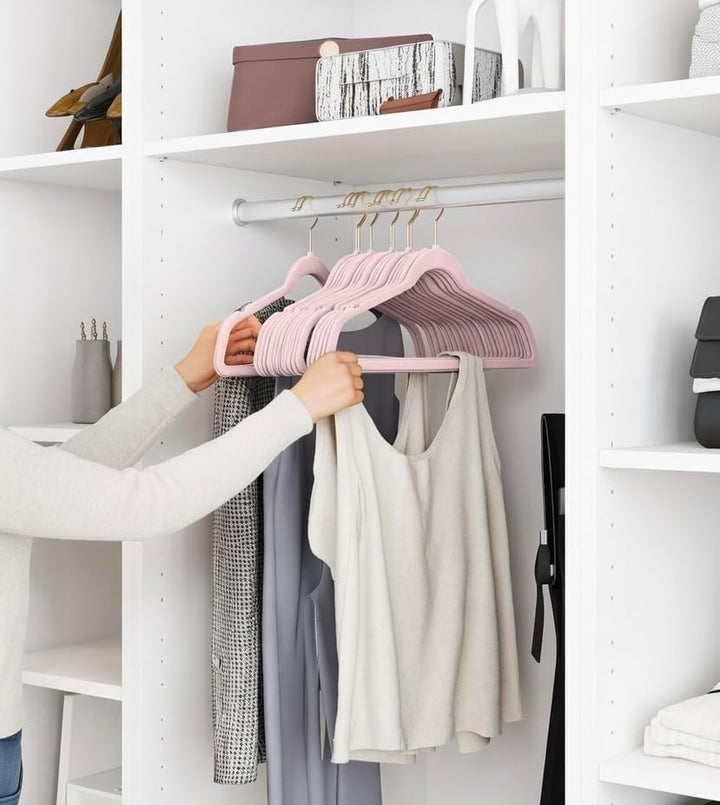 100 Stück hochwertige Samt Kleiderbügel in der Farbe Rosa mit Gold Look Haken/Anti-Rutsch/von Sticka