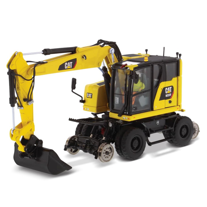 Diecast Masters 85661 - Caterpillar Zweiwegenbagger für Eisenbahn Cat M323F Rail, Massstab 1:50, ca.