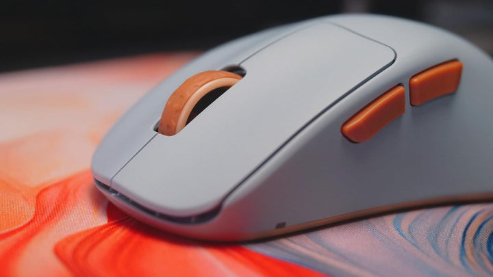 CHERRY XTRFY M64 Wireless, Ultraleichte Kabellose Gaming-Maus, 2,4 GHz Funk, Optimiert für esports,