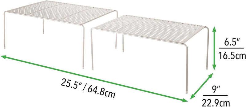 mDesign 4er-Set Regaleinsatz für Küchenschrank – praktische Geschirrablage aus Metall für mehr Abste