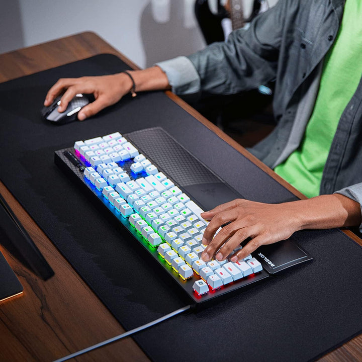 Razer Orochi V2 - Mobile Kabellose Gaming-Maus mit bis zu 950 Stunden Akkulaufzeit (Ultraleichtes De