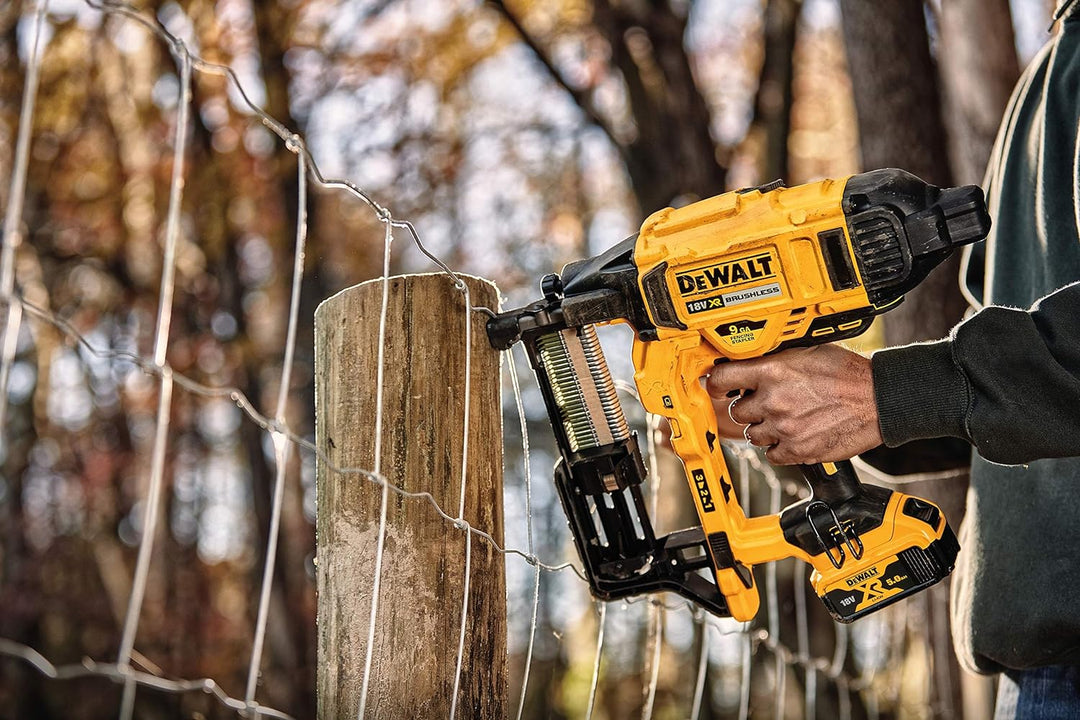 Dewalt DCFS950P2-QW Grapadora de Cercas sin escobillas XR 18V Li-Ion 5Ah, 90 W, 18 V, Gelb