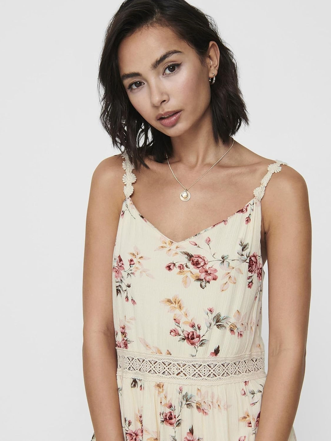 Only Damen Kleid Karmen Anne Träger-Kleid mit Blumen-Muster 15177478 Creme brûlée: Rose Flower 34 EU
