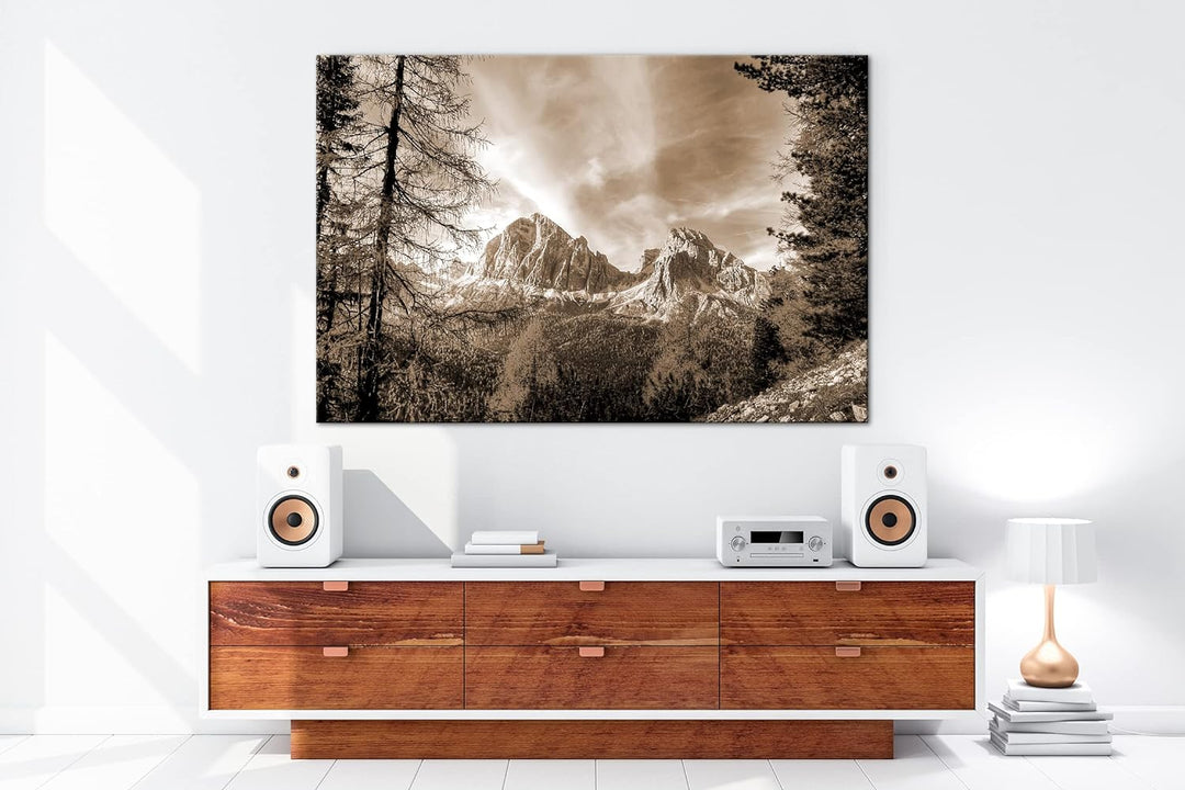Traumhafte Berglandschaft der Dolomiten Format: 60x40 als Leinwand, Effekt: Sepia, Motiv fertig gera