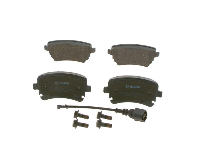 Bosch BP1018 Bremsbeläge - Hinterachse - ECE-R90 Zertifizierung - vier Bremsbeläge pro Set
