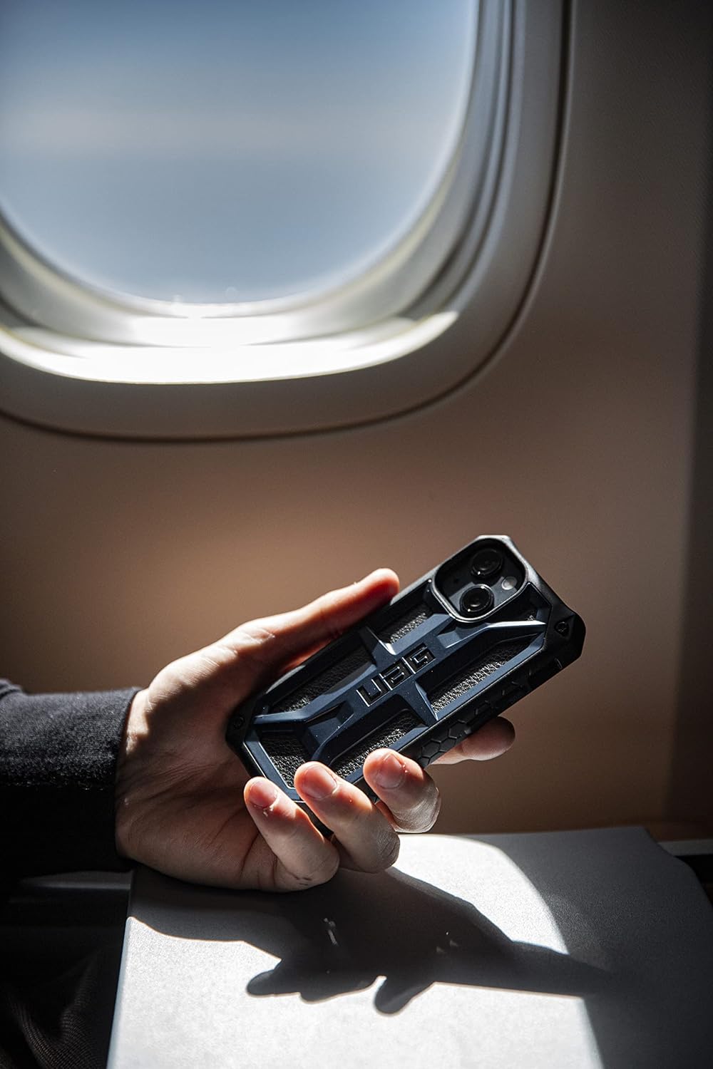 Urban Armor Gear Monarch Schutzhülle kompatibel mit Apple iPhone 13 Pro [Wireless Charging kompatibe