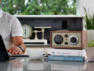 Tivoli Audio Model One+ FM/DAB+ Radio mit Bluetooth und Fernbedienung (Walnuss/Beige) Walnuss /