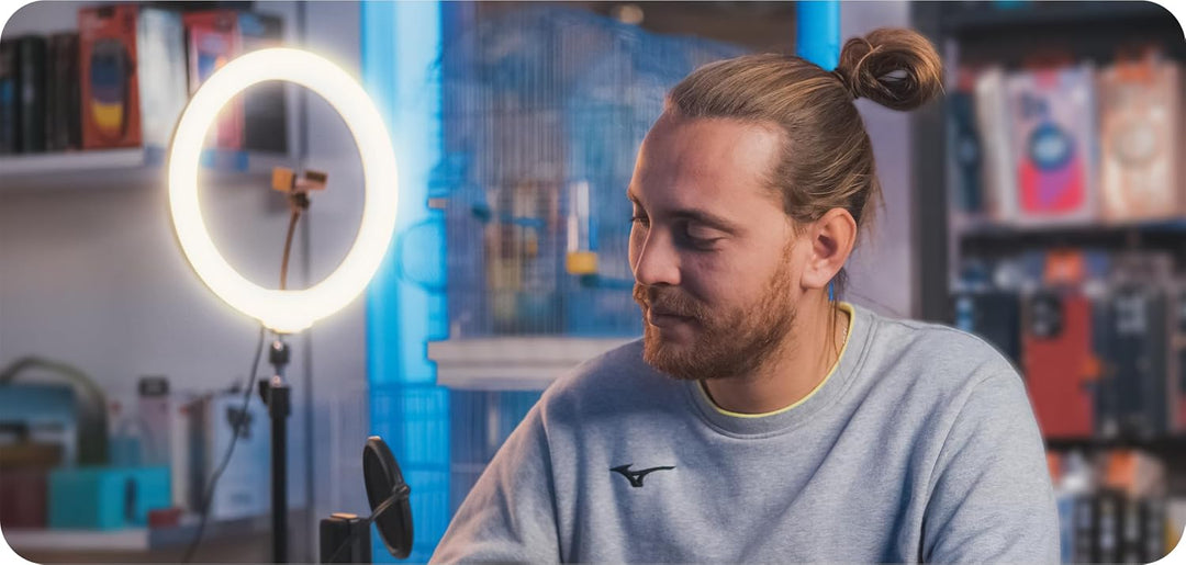 KRUMAD Ringlicht mit Stativ, LED Ringleuchte, Ringlampe, Selfie Licht | 3 Lichtfarben, mit Handyhalt