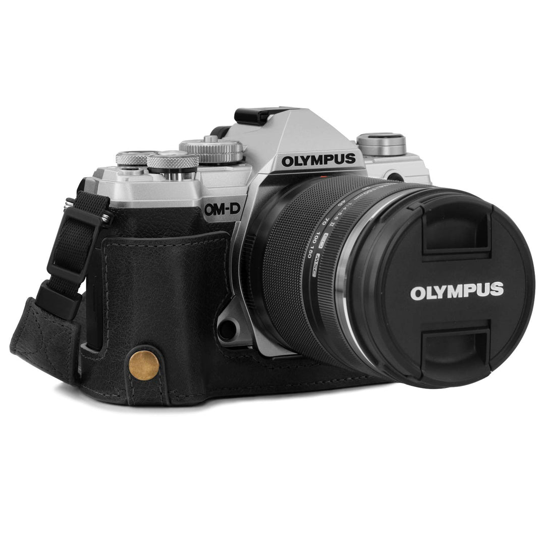 MegaGear MG1864 Ever Ready Kameratasche für Olympus OM-D E-M5 Mark III, Echtleder, Schwarz, Schwarz