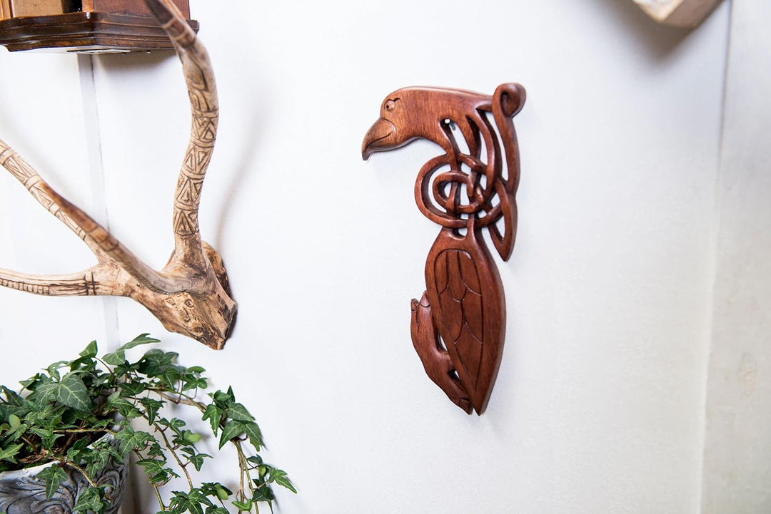 Windalf Celtic Holzbild Caila 24 cm Keltischer Rabe Holzornament Keltischer Knoten Wandornament Skan