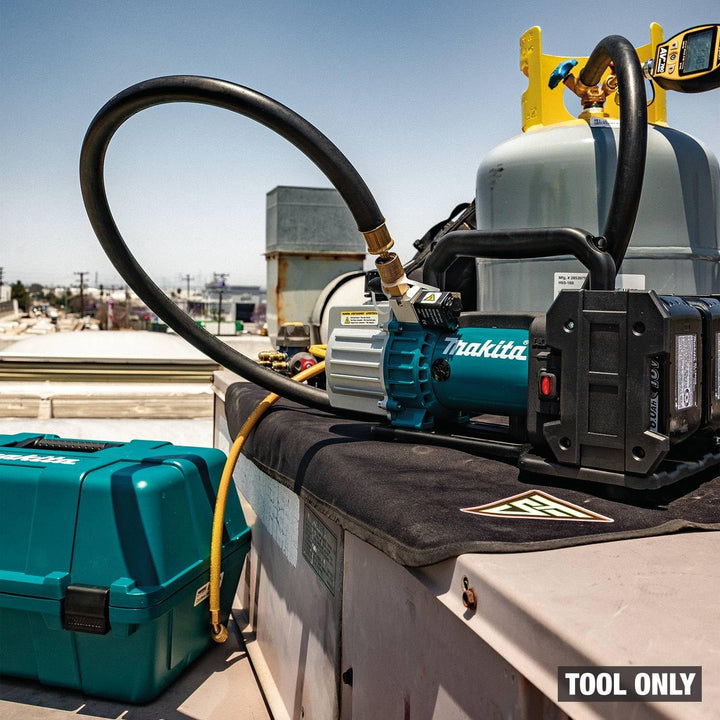 Makita DVP181ZK Akku-Vakuumpumpe 18V (ohne Akku, ohne Ladegerät) im Transportkoffer