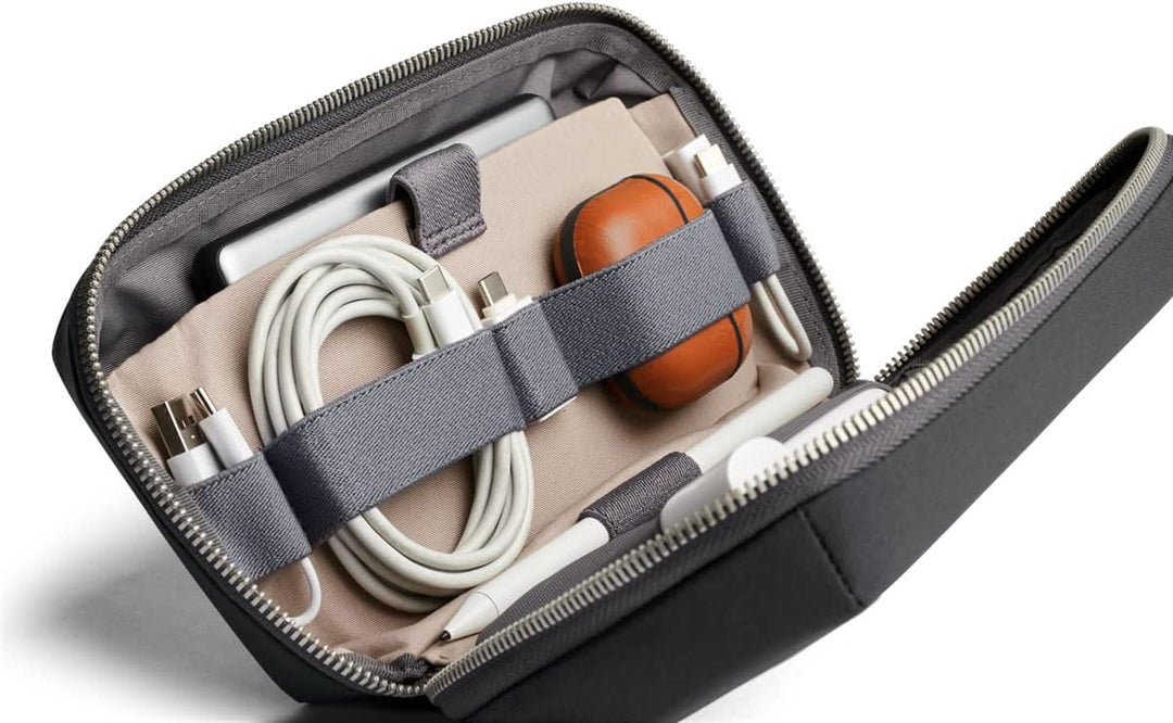 Bellroy Tech Kit, Etui mit Reissverschluss für Tech Accessoires (Akku, Ladegerät, Kabel, Kopfhörer)