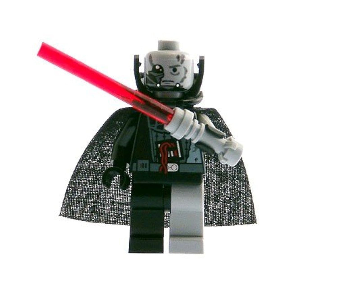 LEGO reg; Star Wars Damaged Darth Vader Minifigur + Custom Cape
