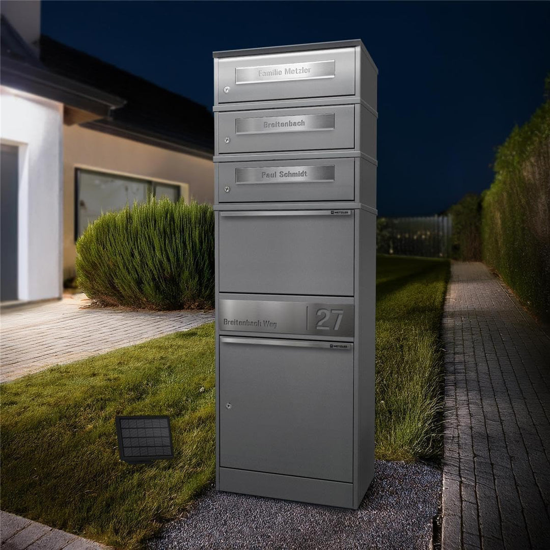 Metzler Paketbriefkasten mit LED-Solarbeleuchtung und 3 abschliessbaren Fächern in Graualuminium mit
