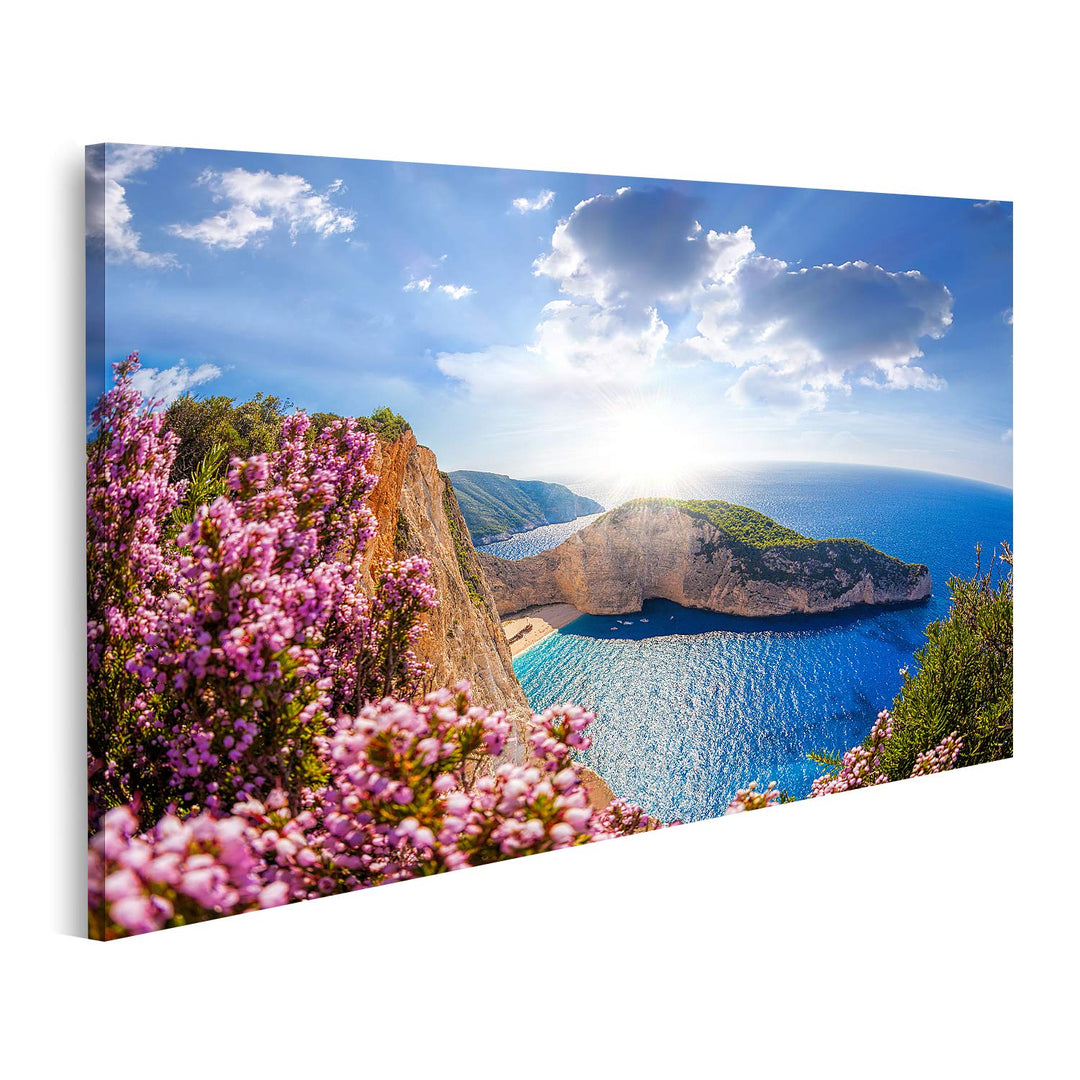 islandburner Bild auf Leinwand Navagio Strand Schiffswrack Blumen Blauer Himmel Insel Zakynthos Grie