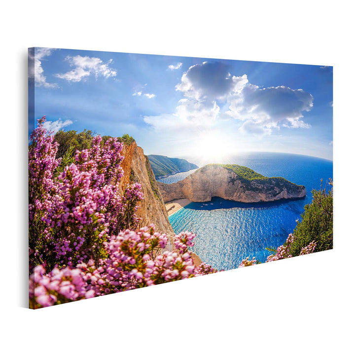islandburner Bild auf Leinwand Navagio Strand Schiffswrack Blumen Blauer Himmel Insel Zakynthos Grie