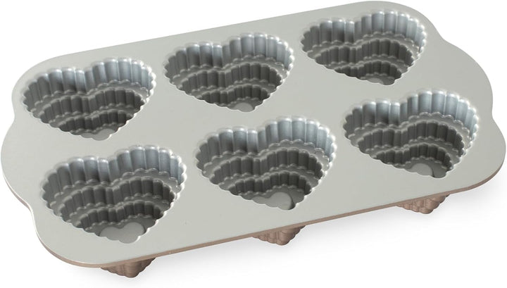 Nordic Ware 3D-Muffinform " Herz - Kranz " - gestuft für romantische Leckereien