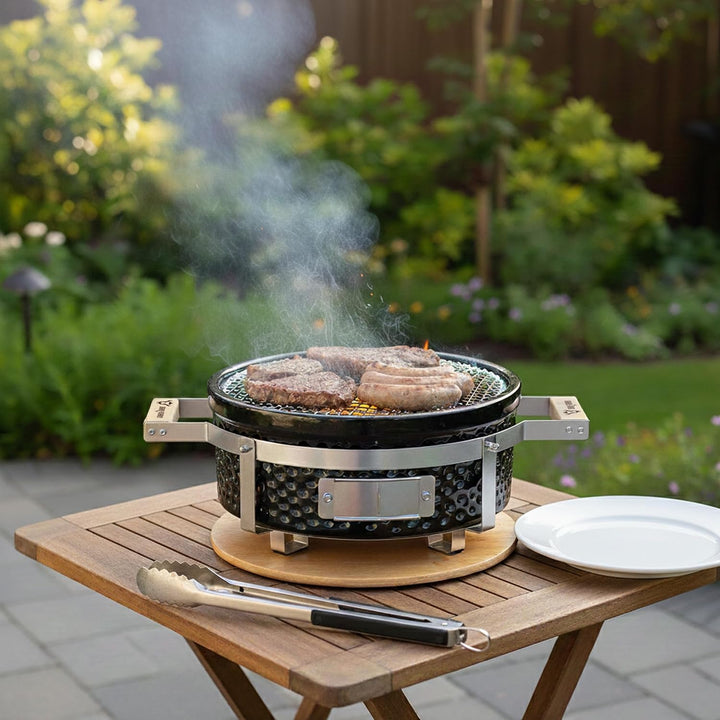 BBQ-Toro Keramik Holzkohletischgrill mit Holzunterlage | Ø 29,5 cm | Outdoor Hibachi Grill für Campi
