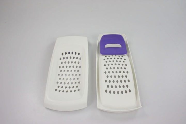 TUPPERWARE Backen (2) weiss P22 Knöpfle Spätzlekönig+Teigspatel Spätzleria 29738