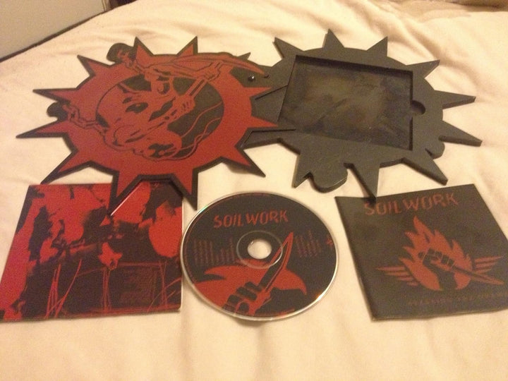 Stabbing the Drama, Audio-CD