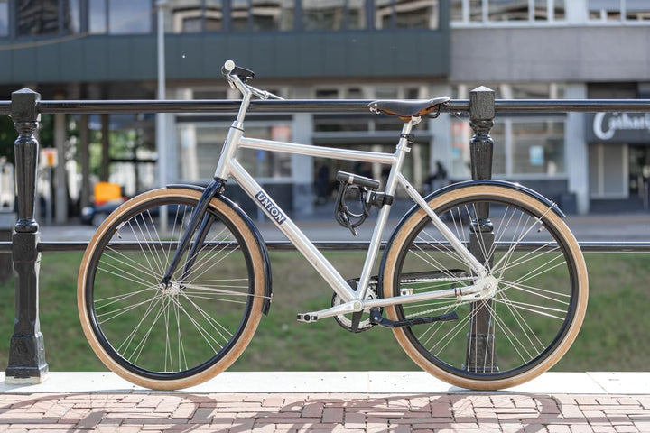 AXA Newton 150 Bügelschloss – Länge 15 cm – mit Schlaufenkabel – Kabellänge 100 cm – Sicherheitsstuf