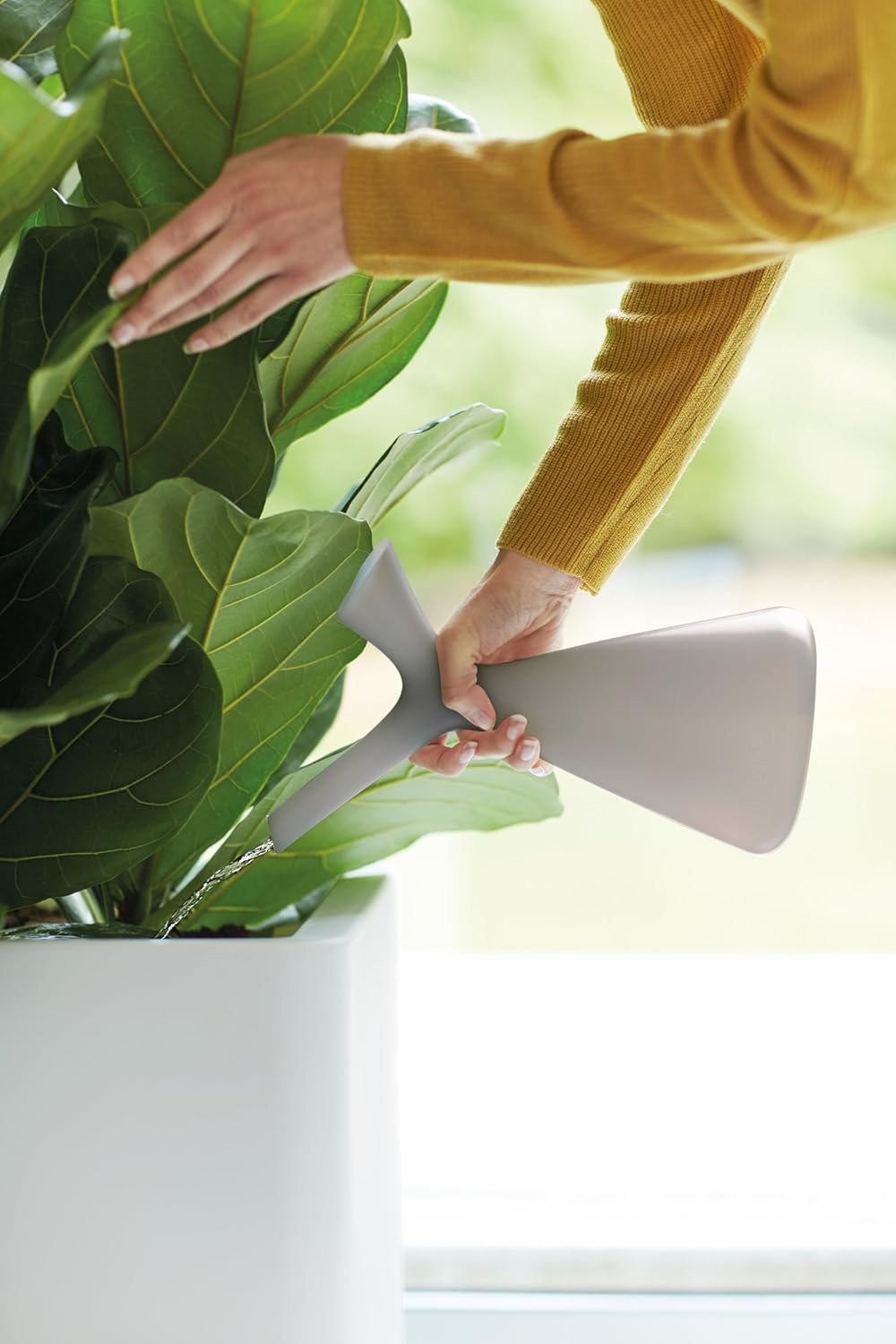 Elho Plunge Giesskanne 20 - Giesskanne für Innen & Zubehör - Ø 15.0 x H 29.5 cm - Gelb/Ocker (Packun