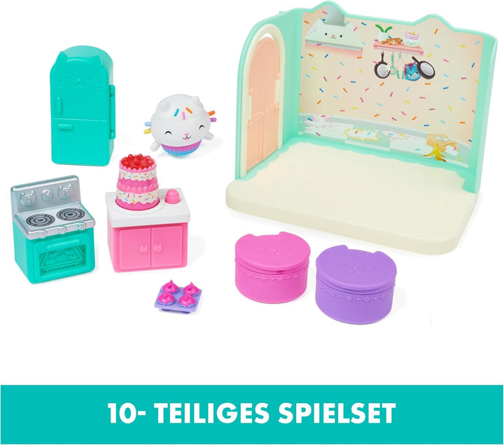 Gabby‘s Dollhouse Deluxe Raum, Bakey with Cakey, Küche mit Kuchi (engl. Cakey), 3 Möbelstücken und 2