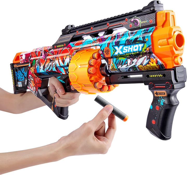 X-Shot Skins Last Stand, Graffiti, Schaumstoffdart-Blaster (16 Darts)