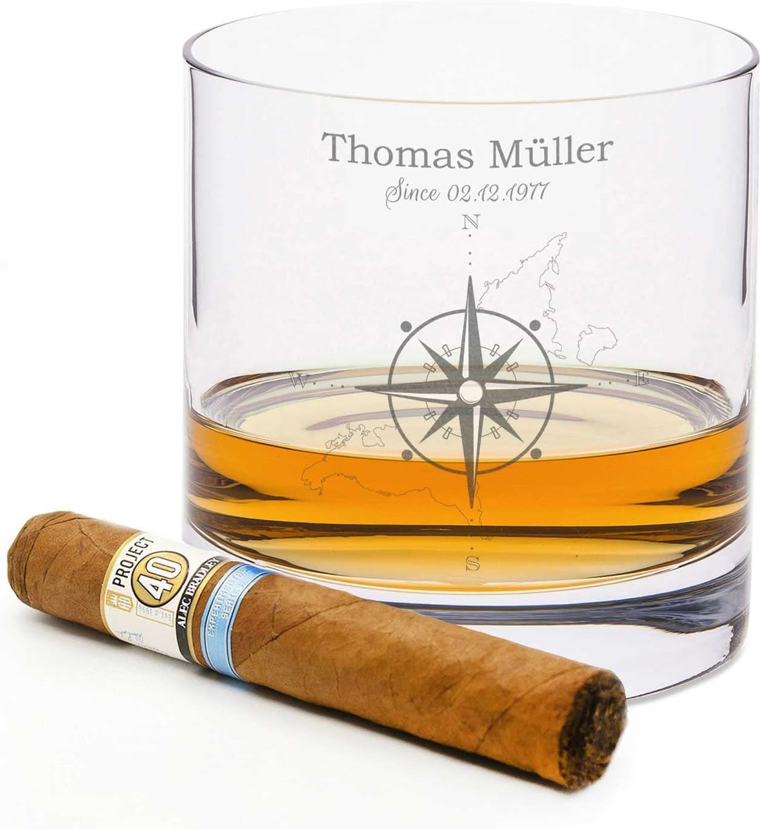 Leonardo gravierte Whiskygläser &amp; Karaffe im Set - Kompass Design - 2x Whisky Gläser personalisiert