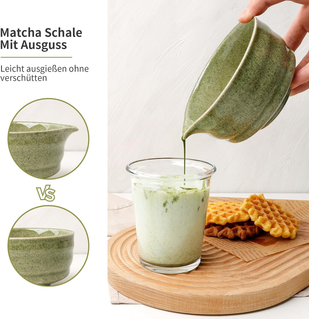 Matcha Set 7-Teilig, Japanisches Teezeremonie Set mit Keramikschale Bambus Besen, Sieb, Löffel, Halt
