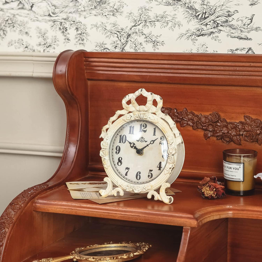 NIKKY HOME Kleine Tischuhr, geräuschlos, nicht tickend, Regal, Schreibtisch, Uhr, batteriebetrieben,