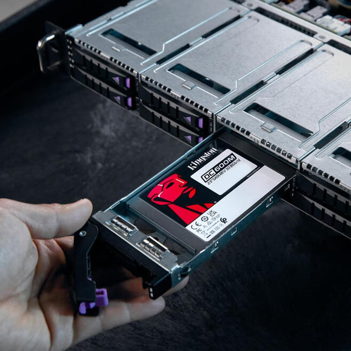Kingston Technology DC600M 2.5" 3,84 to Série ATA III 3D TLC NAND 3840GB, 3840GB