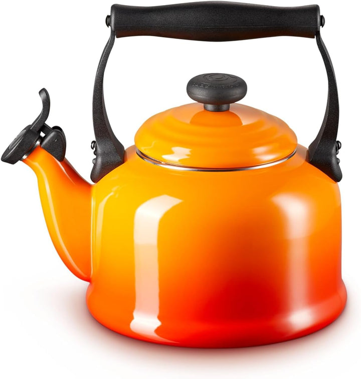 Le Creuset Wasserkessel Tradition, Füllmenge: 2,1 l, Emaillierter Stahl, Ofenrot, 92000800090000, Of