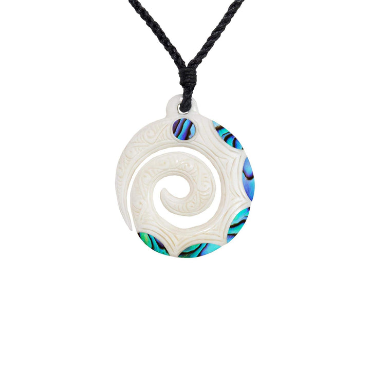 81stgeneration Unisex Geschnitzter Knochen Paua Abalone Runder Koru Gemusterter Anhänger Halskette