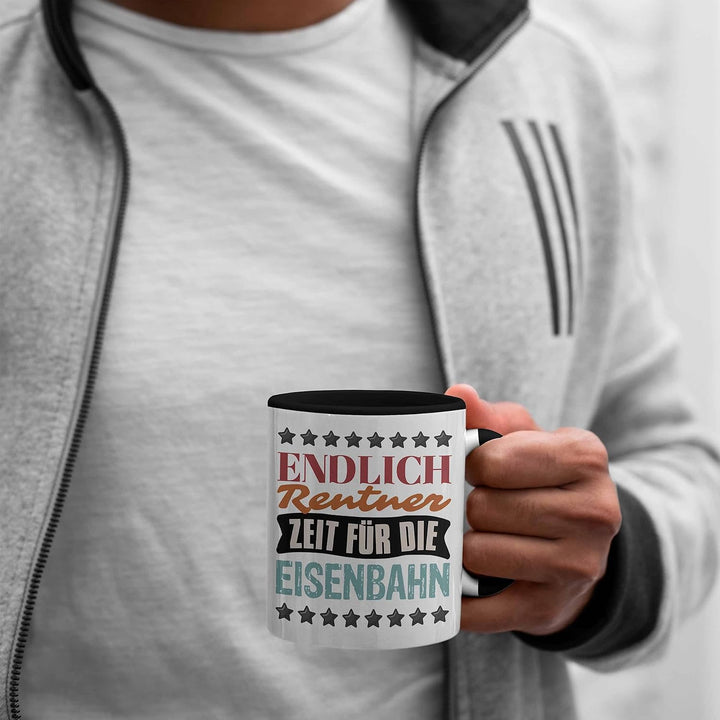 Trendation - Eisenbahner Tasse Geschenk für Modelleisenbahn-Fans Geschenkidee Endlich Rente Zeit für