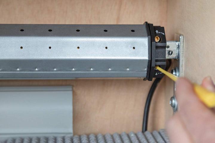 Schellenberg 20106 Rolladenmotor Mini Standard 6 Nm, mechanische Endlageneinstellung, Rohrmotor für