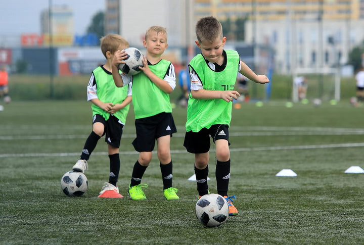 Fussball Leibchen Set 10 Stück: 2 Farben - 5 von jeder Farbe, für Kinder und Erwachsene, Markierungs