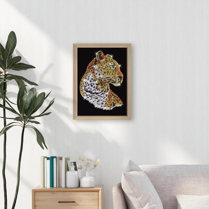 Kitfix - Sequin Art Leopard mit Holzrahmen - 27 x 36cm - Sequin Art Blue Premium - Paillettenbild -