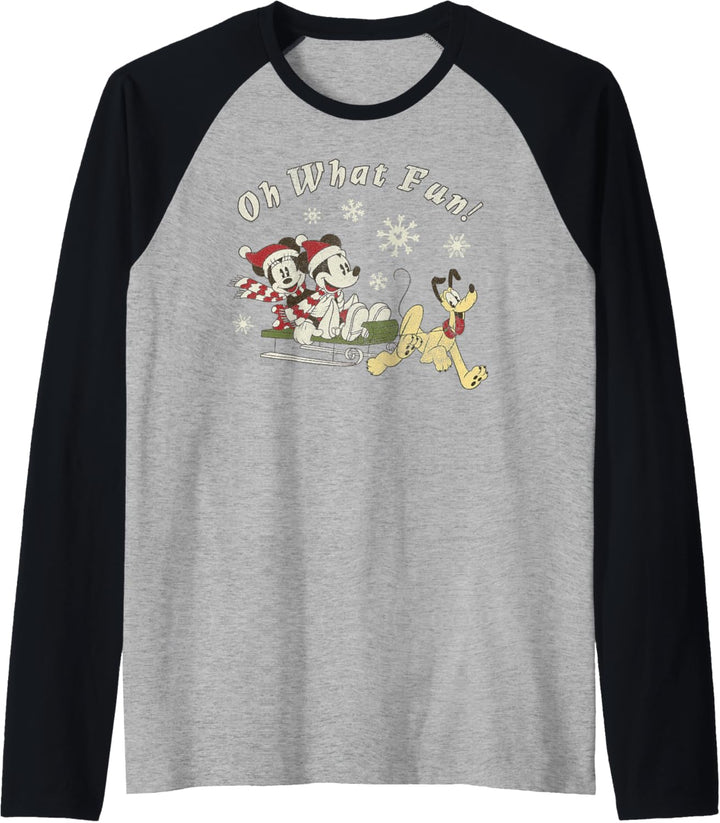 Disney Mickey And Friends Weihnachten Group Shot Oh What Fun Raglan