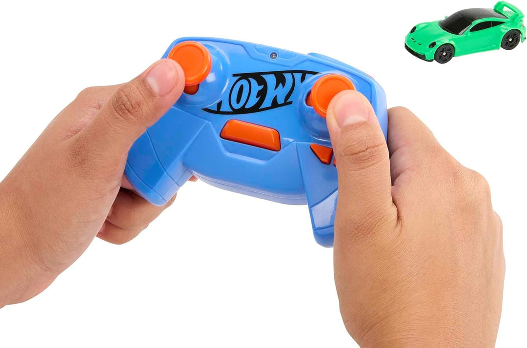 Hot Wheels Ferngesteuertes Auto, Ferngesteuerter Porsche 911 im Massstab 1:64, aufladbar per USB-Kab