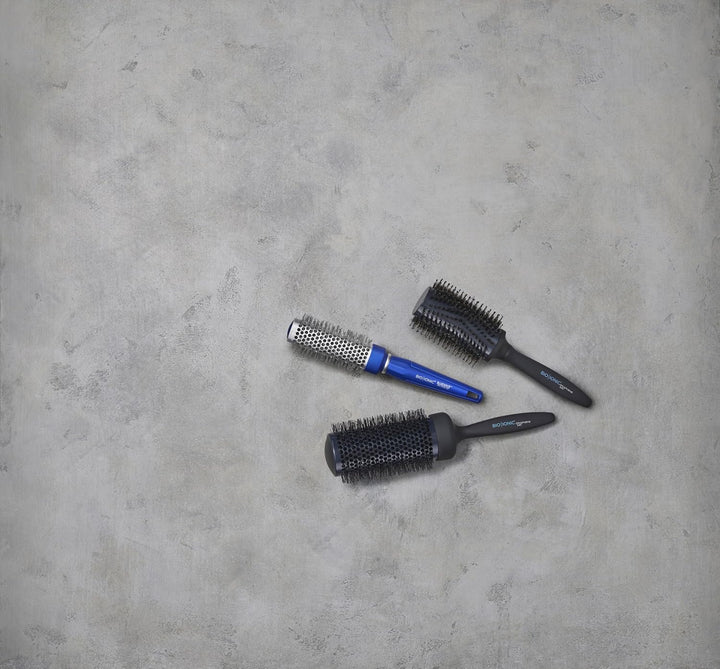 Bio Ionic BlueWave Round Brush Small, NanoIonic Conditioning Brush, Crimped bristles for added tensi
