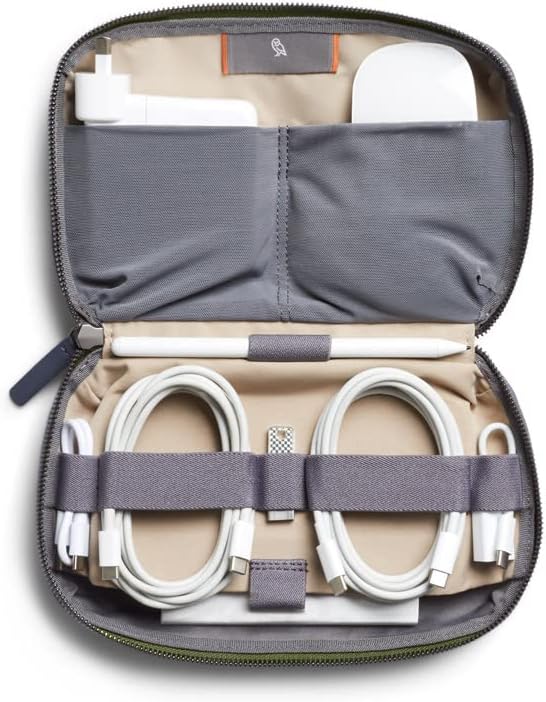 Bellroy Tech Kit, Etui mit Reissverschluss für Tech Accessoires (Akku, Ladegerät, Kabel, Kopfhörer)