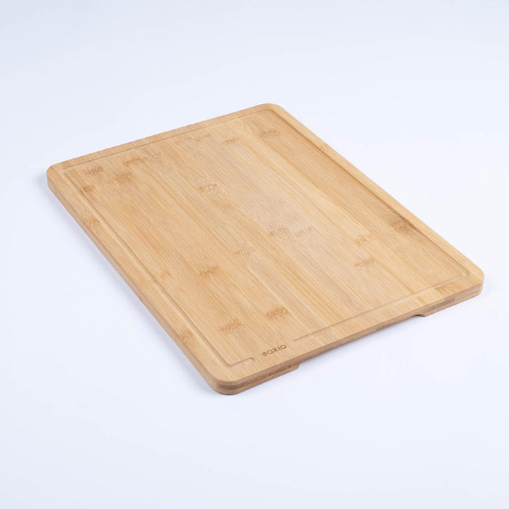 BOXIO - Cutting Board: Premium Schneidebrett aus Bambus, 40 x 30 cm gross passt perfekt als Holzdeck