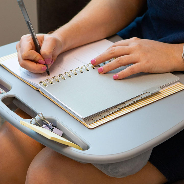 LAPGEAR MyDesk Schossschreibtisch mit Geräteleiste und Handyhalterung – Cool Grey – passend für Lapt