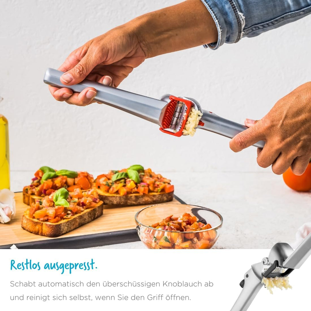Dreamfarm GARJECT LITE Knoblauchpresse Edelstahl | Presst ungeschälten Knoblauch und ist selbstreini