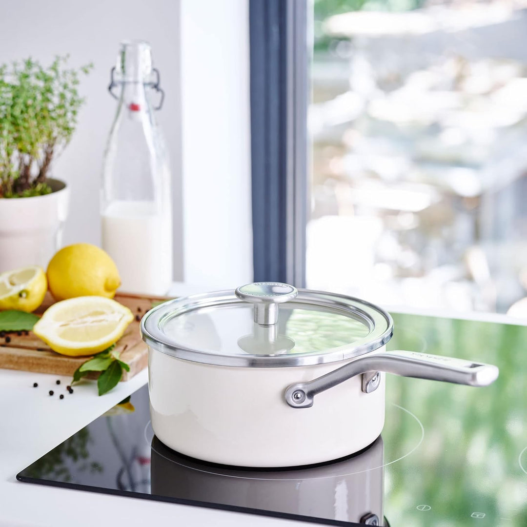 KitchenAid Steel Core Enamel Stielkasserolle mit Deckel (18cm/2l), deutsche Emaille, Induktionsgeeig