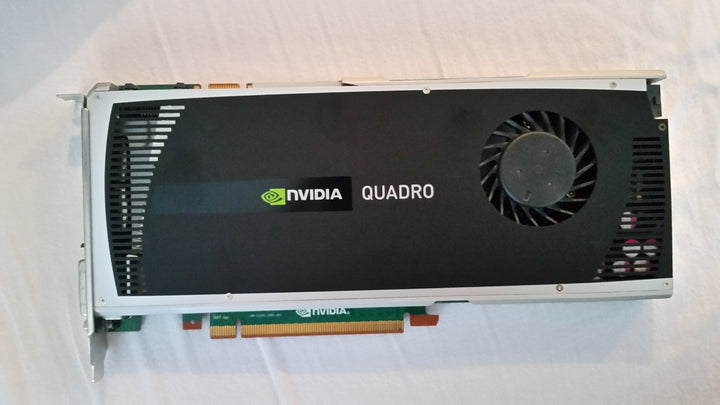 PNY NVIDIA Quadro 4000 Grafikadapter (PCI Express 2.0 x16, 2GB GDDR5 SDRAM)